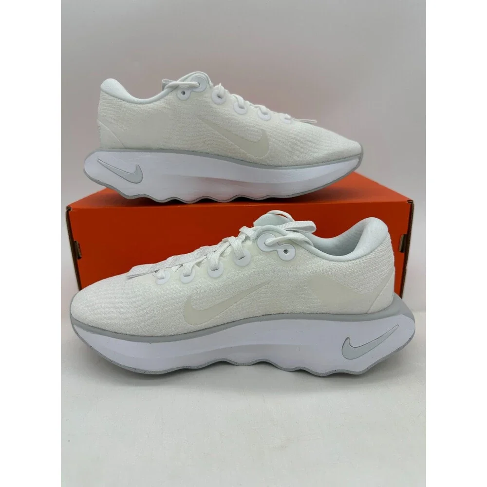 Nike Motiva Women's size 8.5 White Pure Platinum Running Shoes DV1238 106